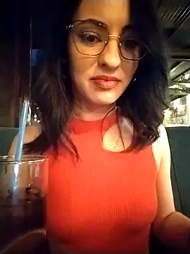 Snapshot of saidaskye chatting on December 17, 3:28 pm saidaskye online show from December 17, 3:28 pm