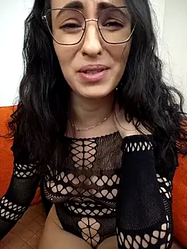 saidaskye online show from December 17, 4:35 pm