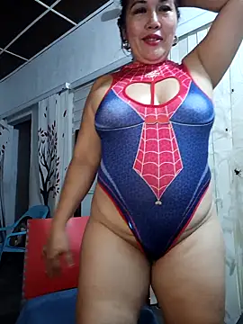 Snapshot of anniecoopeer chatting on October 31, 11:28 pm anniecoopeer online show from October 31, 11:28 pm