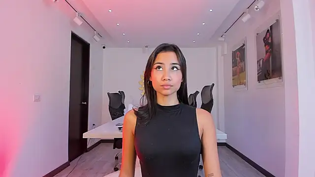 NairobiLee online show from January 15, 8:30 am