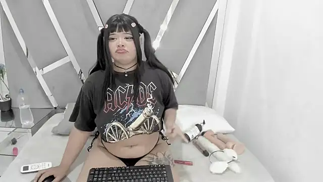 kittyhtx online show from March 18, 4:47 am