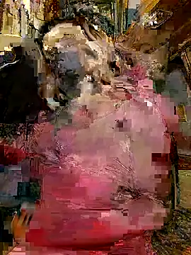 HoneyBdaQueen online show from April 10, 11:04 am