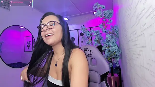 Tiara rr online show from January 17, 3:33 am