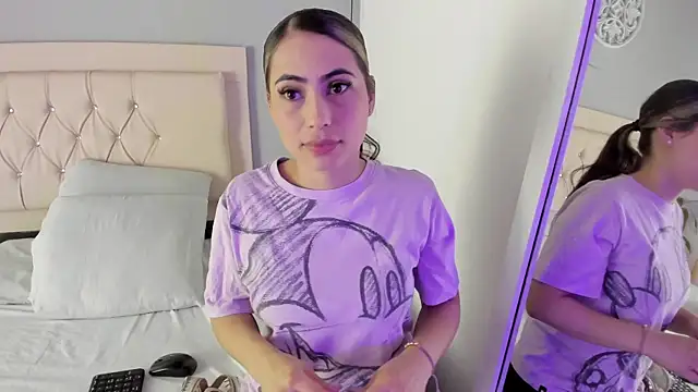 samanthasweeth online show from January 17, 1:46 pm