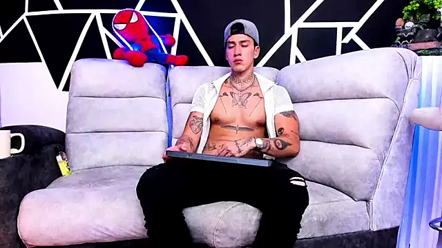 Snapshot of JUSTIN_FULLER1 chatting on March 9, 12:42 am JUSTIN FULLER1 online show from March 9, 12:42 am