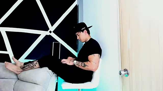 Snapshot of JUSTIN_FULLER1 chatting on October 18, 7:14 pm JUSTIN FULLER1 online show from October 18, 7:14 pm