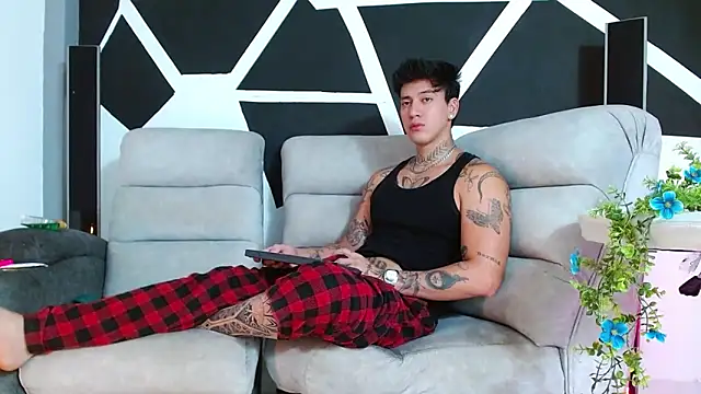 Snapshot of JUSTIN_FULLER1 chatting on November 30, 2:21 pm JUSTIN FULLER1 online show from November 30, 2:21 pm