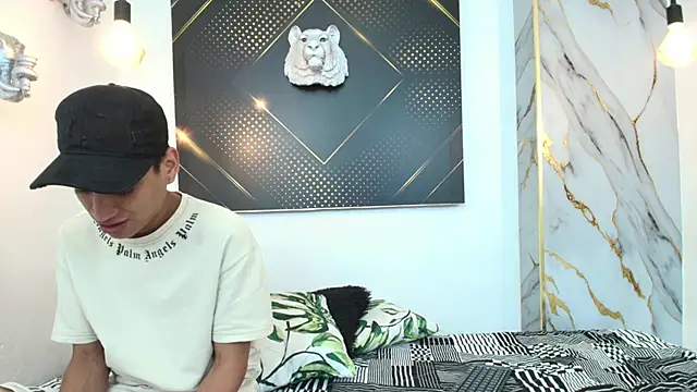 JordanAndAndrew online show from November 24, 9:03 pm