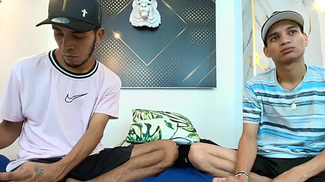 JordanAndAndrew online show from December 3, 9:24 pm