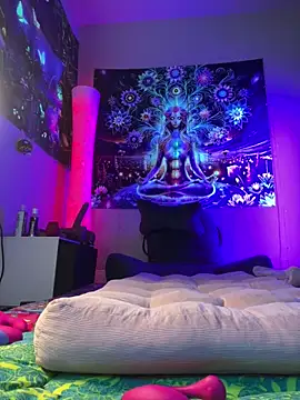 redbonejada online show from May 13, 8:49 pm