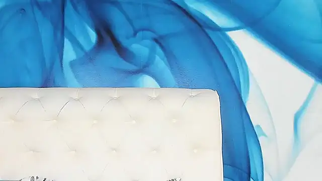 SkinnyDolly online show from March 27, 3:01 am