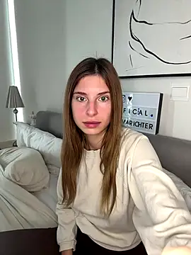 emma05 online show from January 8, 7:10 am