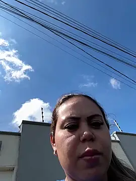 lariic online show from March 12, 1:17 pm