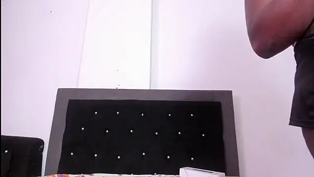 Snapshot of skaysanchez1 chatting on January 18, 3:05 pm skaysanchez1 online show from January 18, 3:05 pm