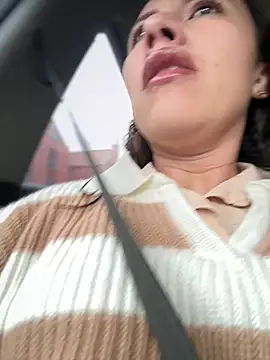 im lorein online show from March 20, 1:04 pm