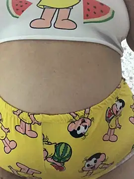 Snapshot of ahross chatting on February 2, 8:46 am ahross online show from February 2, 8:46 am