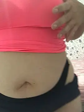 Snapshot of ahross chatting on February 7, 9:13 am ahross online show from February 7, 9:13 am