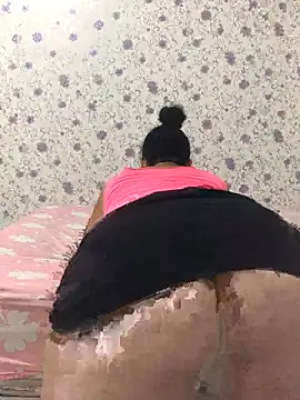 Snapshot of ahross chatting on February 25, 10:25 am ahross online show from February 25, 10:25 am