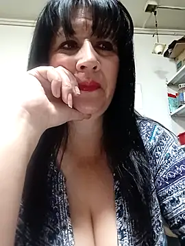 carolina linarez69 online show from April 10, 9:30 pm