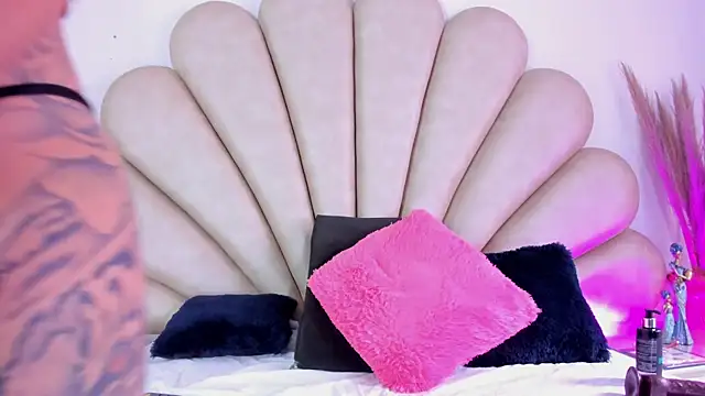 Anna  Spencer online show from October 12, 2:05 pm