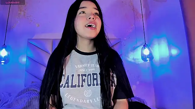 AuroraFiore online show from February 22, 7:58 pm