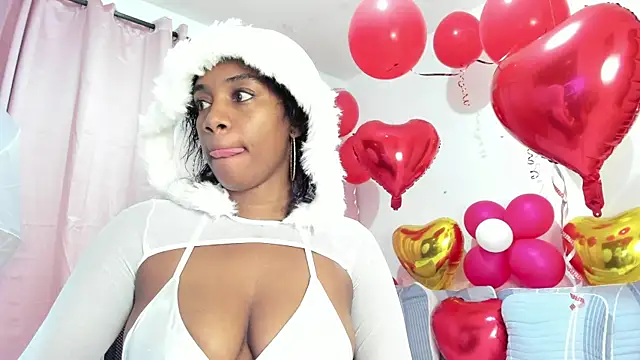 aisha w10 online show from February 18, 12:28 pm