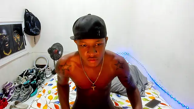 Snapshot of Alid_17 chatting on December 4, 2:15 pm Alid 17 online show from December 4, 2:15 pm