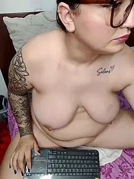 paula thompson2 online show from April 18, 9:13 am