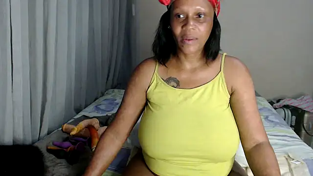 MistressShirleyx online show from January 16, 11:09 pm