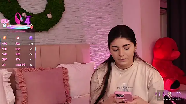 Snapshot of RachelSwaan chatting on March 19, 5:19 am RachelSwaan online show from March 19, 5:19 am