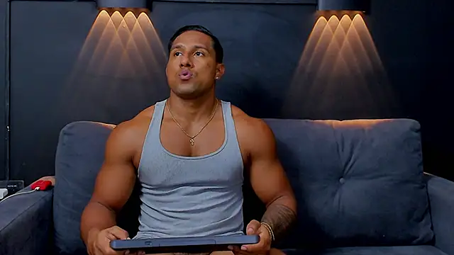 CallumMuscle online show from February 1, 1:44 am