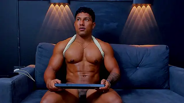 CallumMuscle online show from March 7, 4:24 am