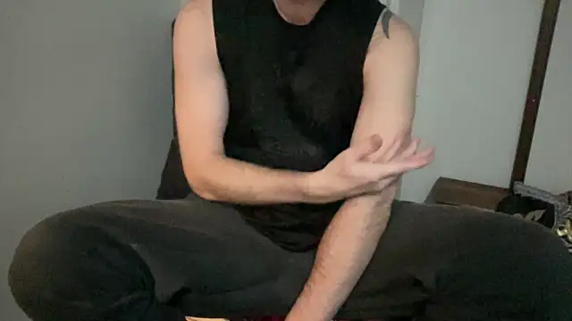 Snapshot of alphajoshkosh chatting on February 12, 11:33 pm alphajoshkosh online show from February 12, 11:33 pm