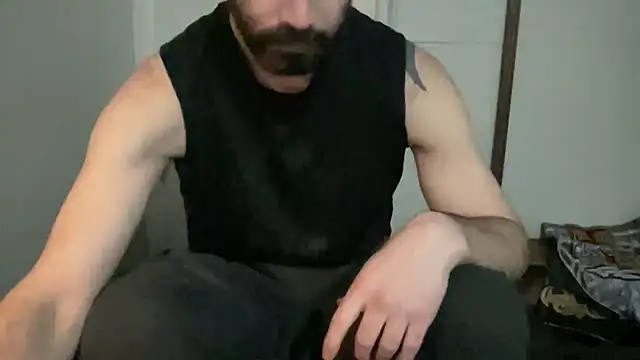 Snapshot of alphajoshkosh chatting on February 22, 11:47 pm alphajoshkosh online show from February 22, 11:47 pm