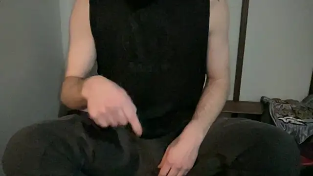 Snapshot of alphajoshkosh chatting on March 28, 6:13 am alphajoshkosh online show from March 28, 6:13 am