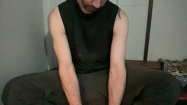 Snapshot of alphajoshkosh chatting on March 31, 11:49 pm alphajoshkosh online show from March 31, 11:49 pm