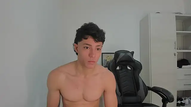 enzo sloran online show from February 21, 12:28 pm