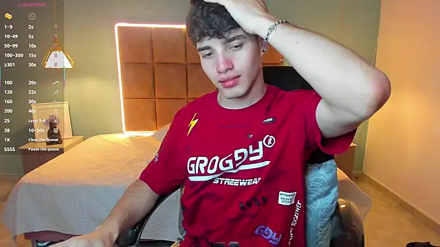 AlejooTwink online show from October 19, 10:32 pm