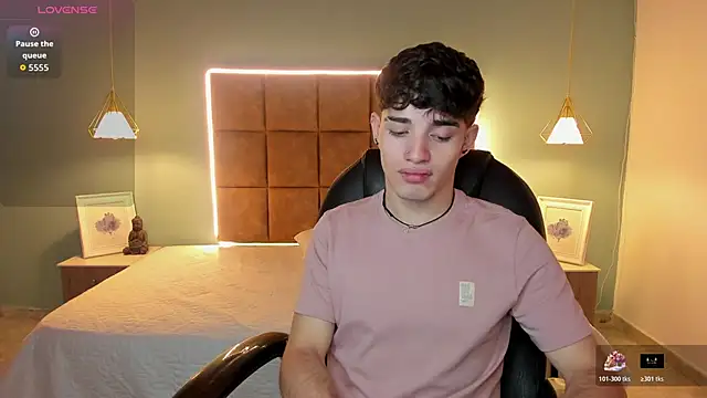 AlejooTwink online show from November 22, 12:42 am