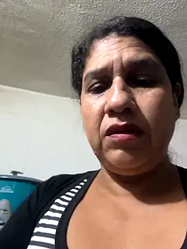 Snapshot of siri_duque chatting on October 9, 10:46 am siri duque online show from October 9, 10:46 am