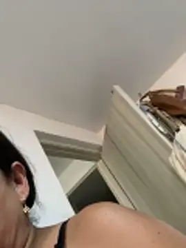 Snapshot of siri_duque chatting on November 12, 6:08 pm siri duque online show from November 12, 6:08 pm