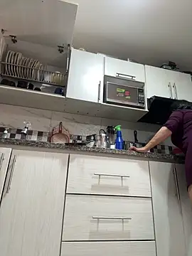 siri duque online show from February 16, 4:58 pm