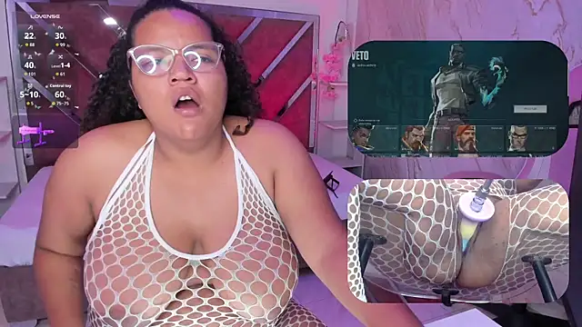 MhiaRey online show from March 6, 1:07 pm