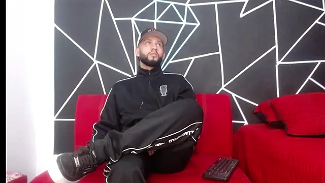 maxXximo777 online show from December 28, 2:11 am