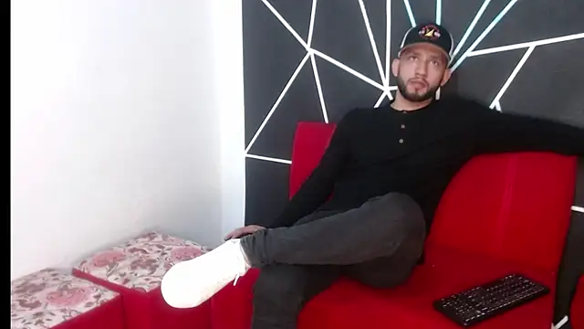 maxXximo777 online show from January 17, 2:08 am