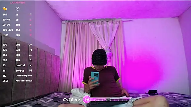 Snapshot of Yellowpokemon23 chatting on April 21, 8:23 pm Yellowpokemon23 online show from April 21, 8:23 pm