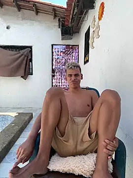 Leo bunny hot online show from April 5, 6:05 pm