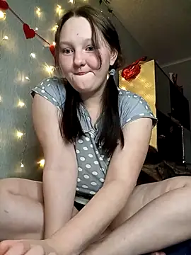 Snapshot of Aria__Dark chatting on February 22, 11:24 pm Aria Dark online show from February 22, 11:24 pm