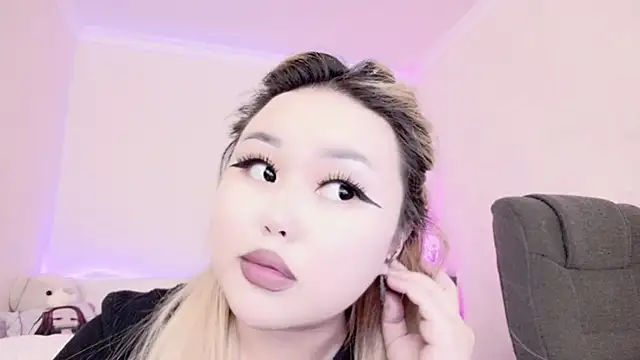 amelia sunlight online show from February 11, 12:38 am