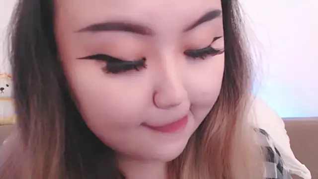 amelia sunlight online show from May 1, 6:12 pm